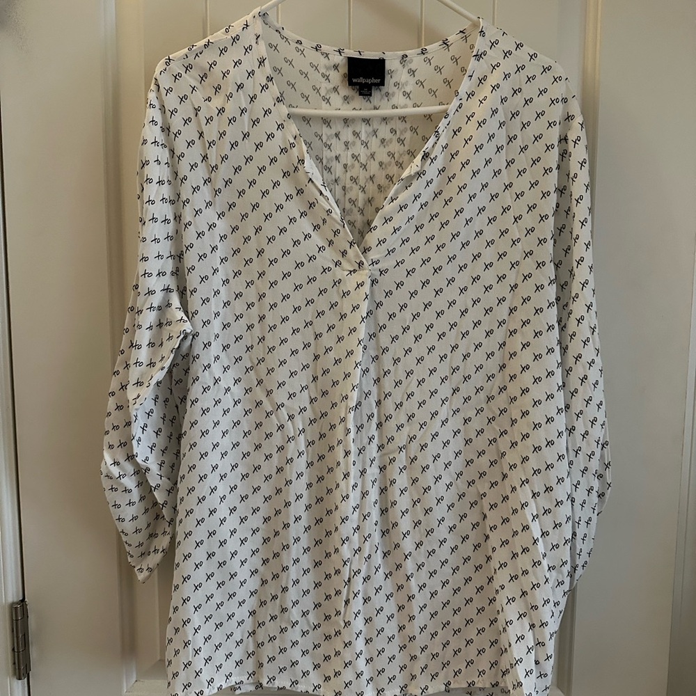 Wallpapher White Blouse with Black Pattern
